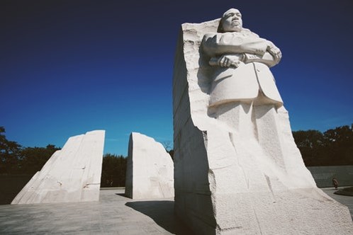 mlk statue